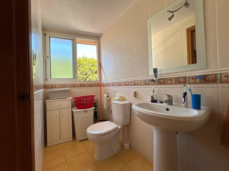 3 bedroom Townhouse for sale