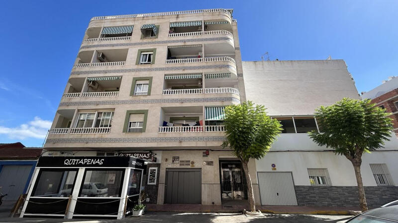 Lejlighed til salg i Torrevieja, Alicante