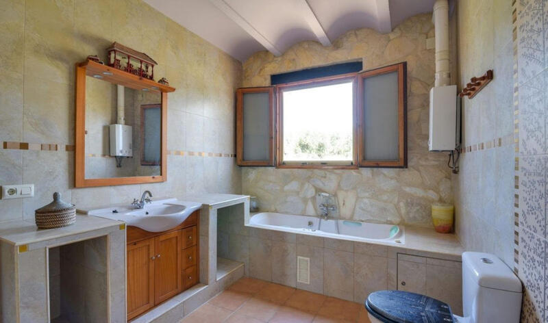 3 slaapkamer Landhuis Te koop