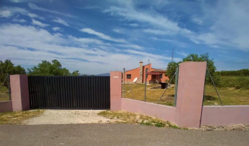 3 slaapkamer Landhuis Te koop