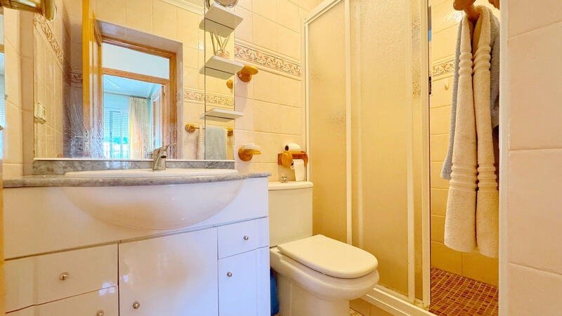 4 Cuarto Villa en venta