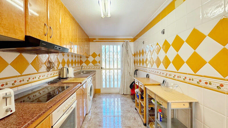 4 Cuarto Villa en venta