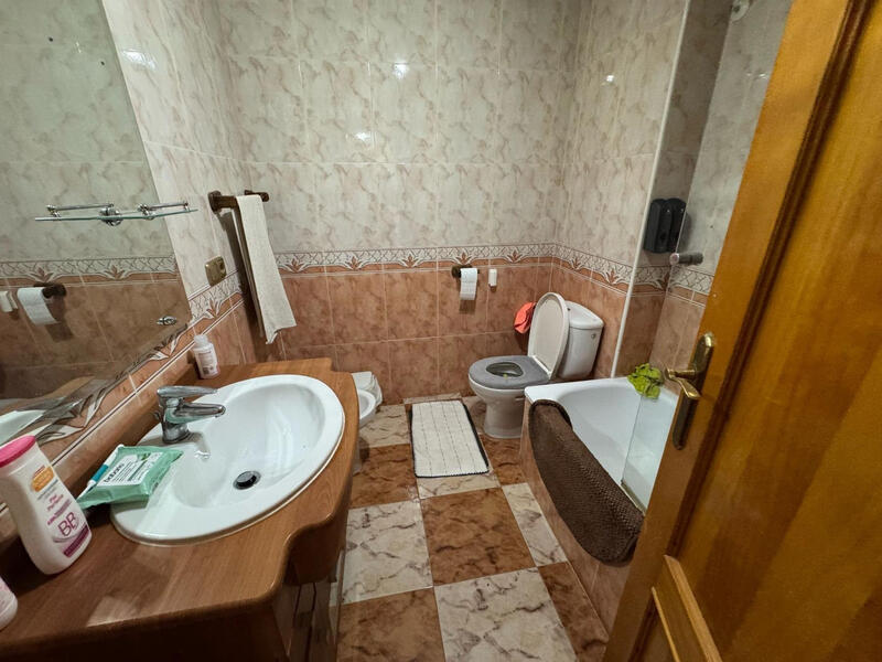 2 Cuarto Adosado en venta