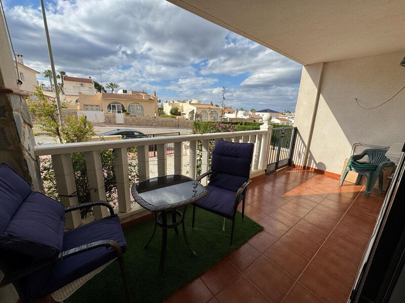 2 Cuarto Adosado en venta