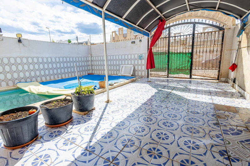 4 bedroom Villa for sale