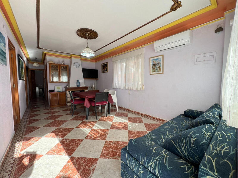 3 bedroom Townhouse for sale