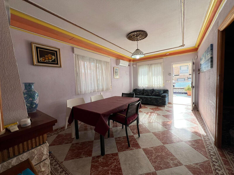 3 bedroom Townhouse for sale