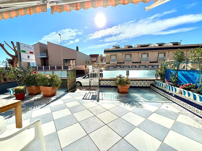 3 bedroom Townhouse for sale