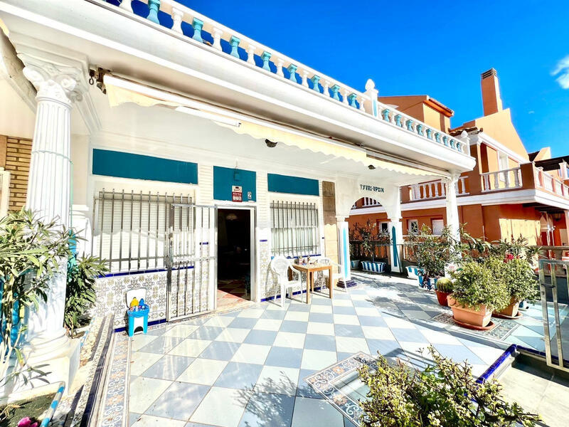 3 bedroom Townhouse for sale