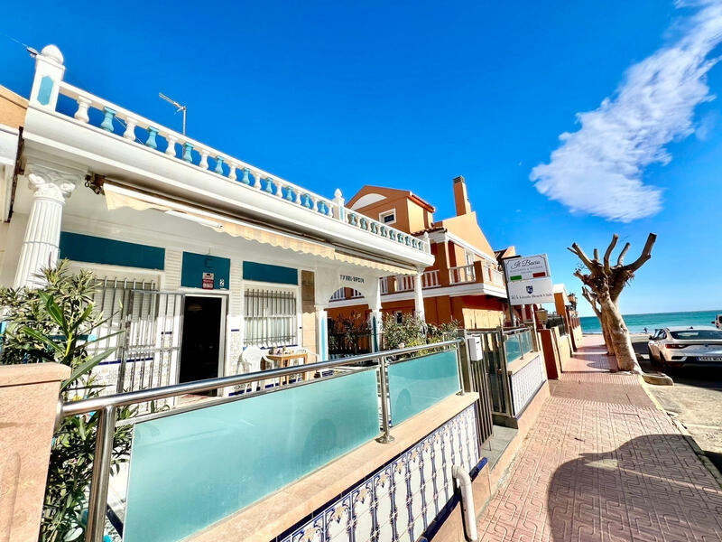 3 bedroom Townhouse for sale