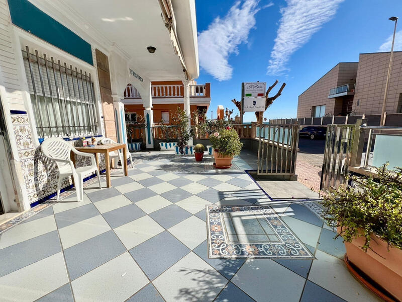 3 bedroom Townhouse for sale