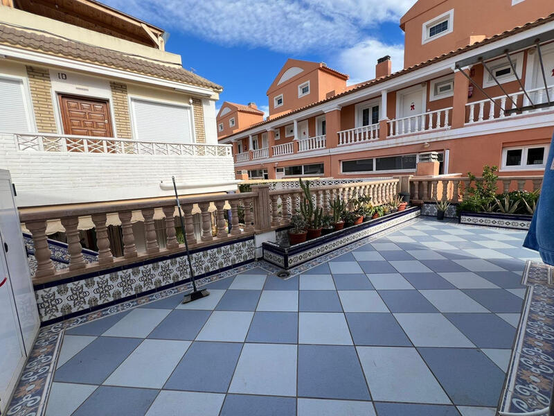 3 bedroom Townhouse for sale
