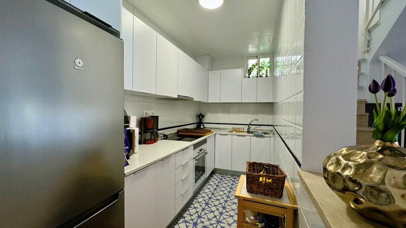 2 Cuarto Villa en venta