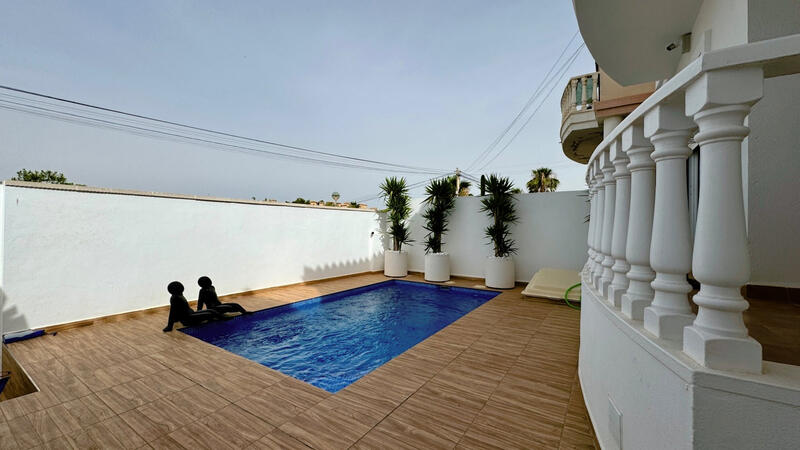 2 Cuarto Villa en venta