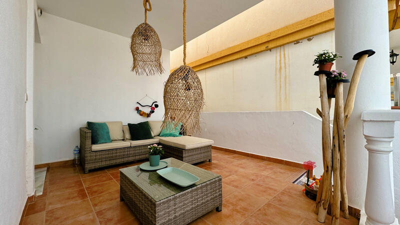 2 Cuarto Villa en venta