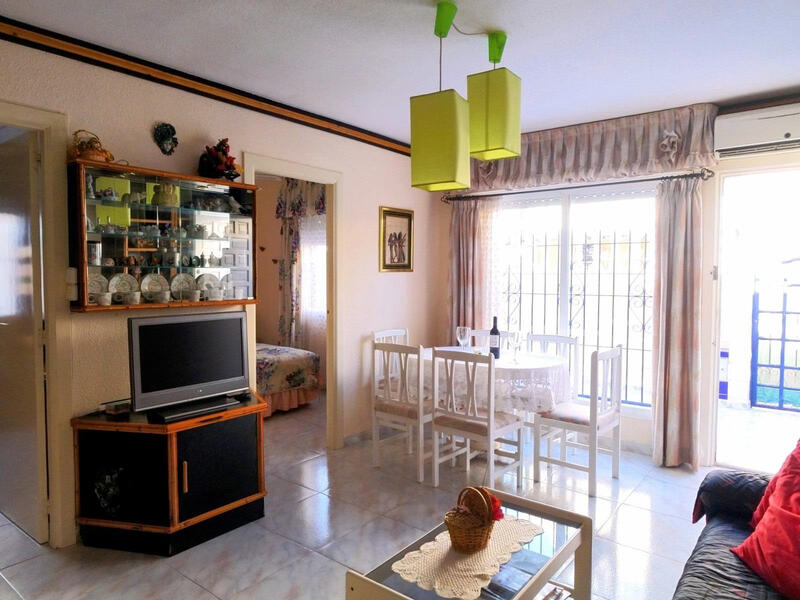 2 bedroom Townhouse for sale