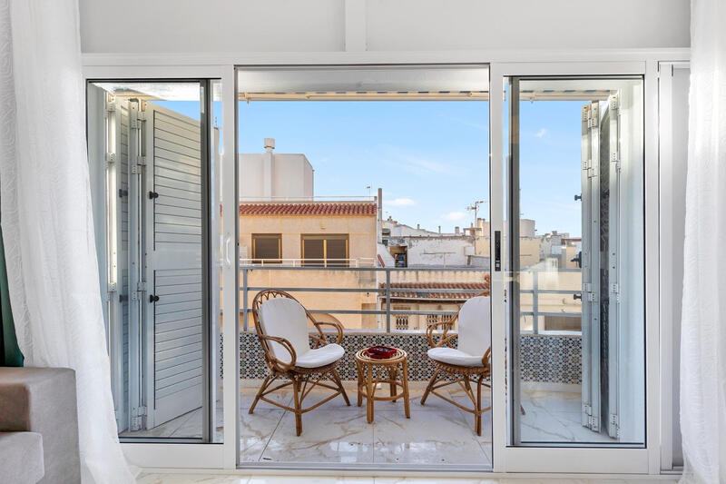 3 bedroom Apartment for sale