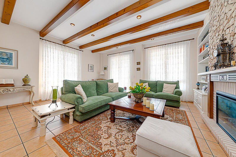 5 bedroom Villa for sale