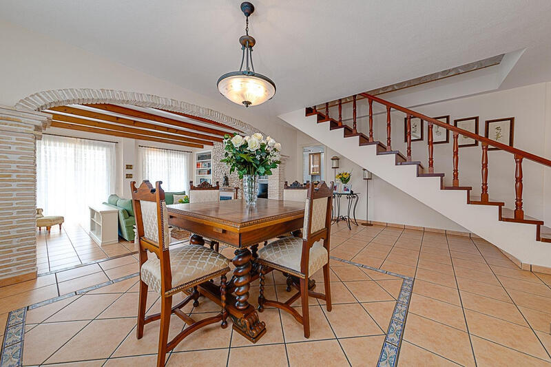 5 bedroom Villa for sale