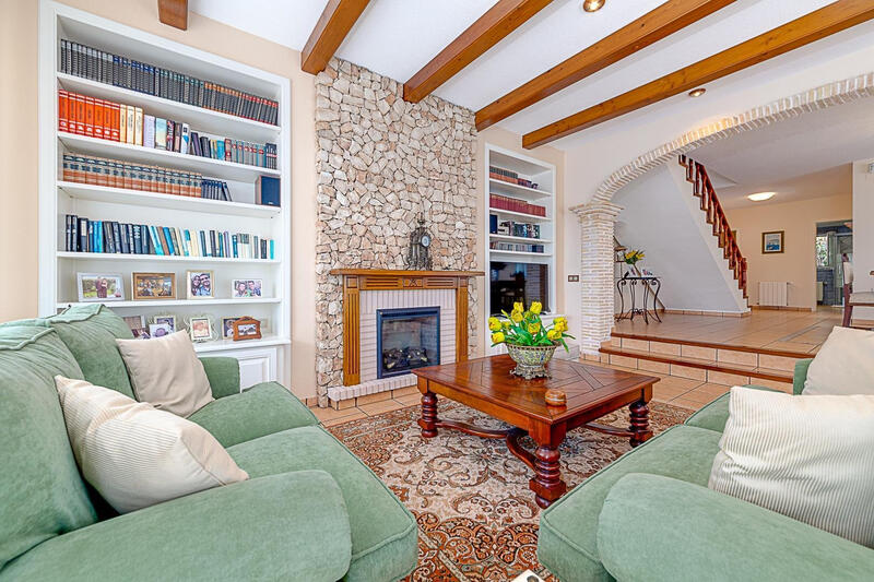 5 bedroom Villa for sale
