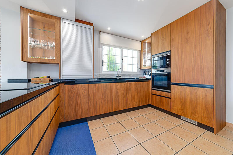 5 bedroom Villa for sale