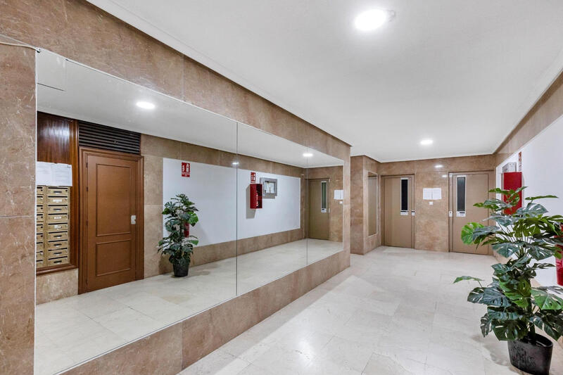 3 bedroom Apartment for sale