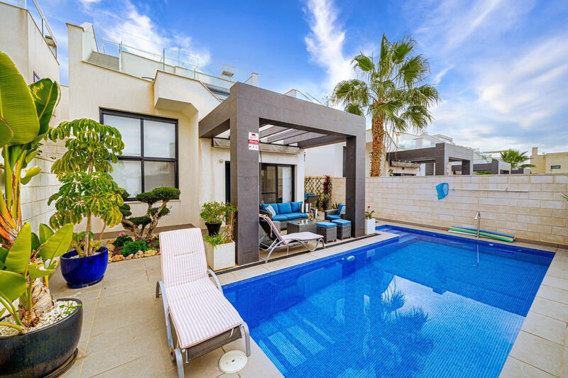 вилла продается в Ciudad Quesada, Alicante
