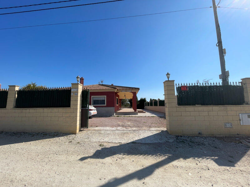 Villa til salg i Albatera, Alicante