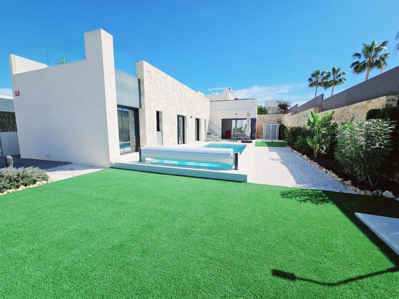 3 Cuarto Villa en venta