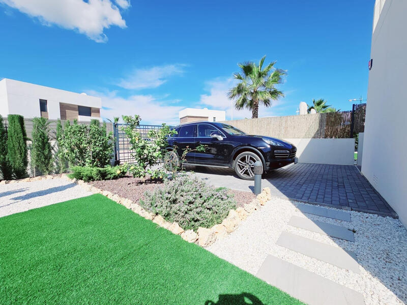 3 Cuarto Villa en venta