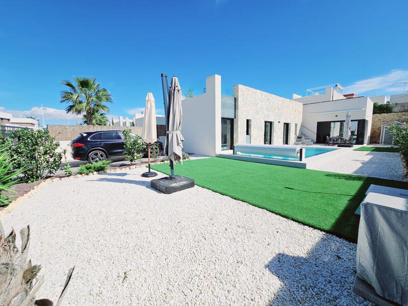 3 Cuarto Villa en venta