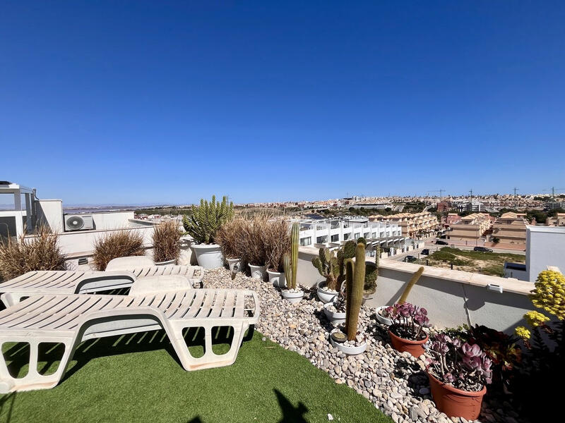 3 bedroom Townhouse for sale