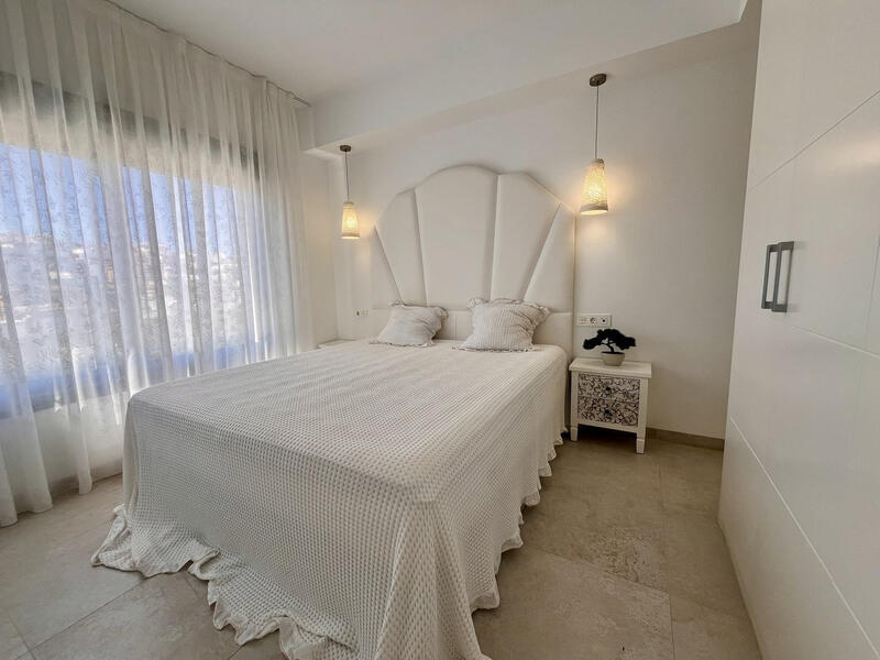 3 bedroom Townhouse for sale
