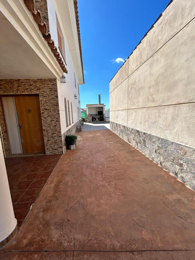 4 bedroom Villa for sale