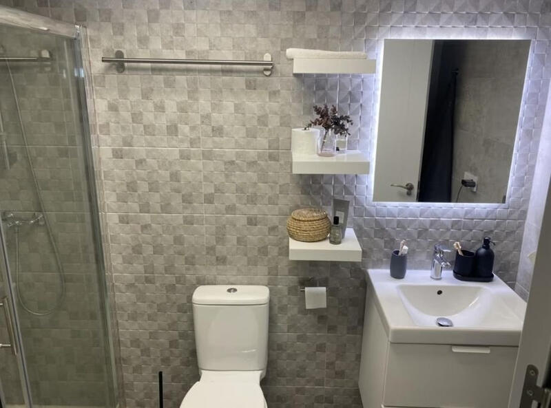 2 slaapkamer Appartement Te koop