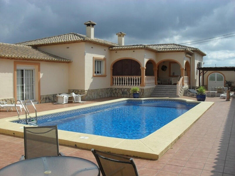 Villa for sale in Torrevieja, Alicante