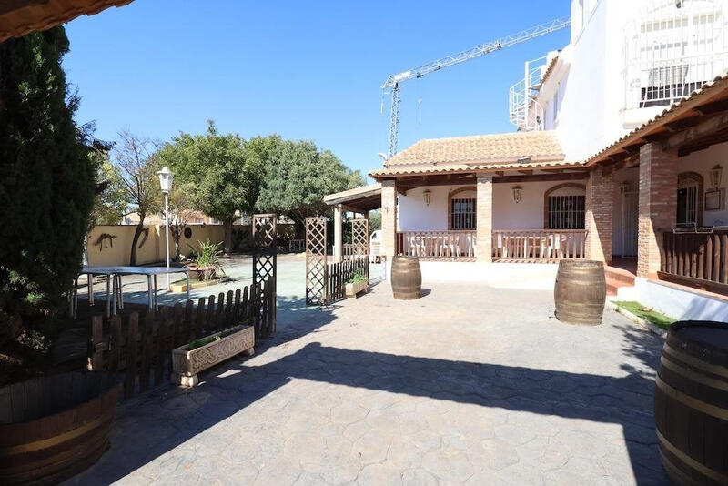 4 bedroom Villa for sale
