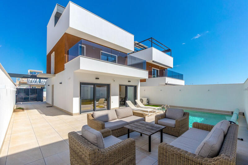 3 slaapkamer Villa Te koop