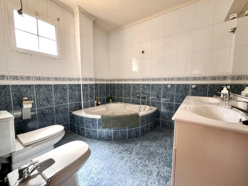 5 soverom Villa til salgs