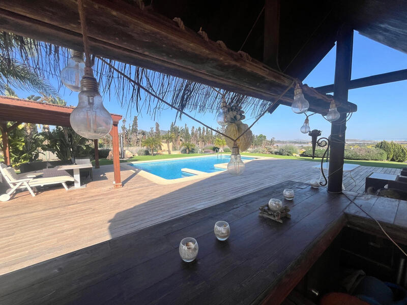 4 bedroom Villa for sale