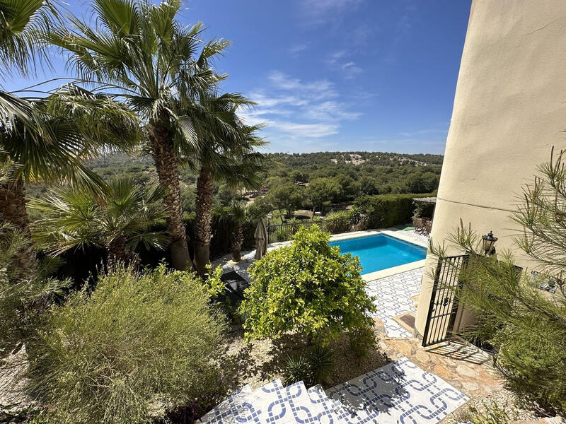4 Cuarto Villa en venta