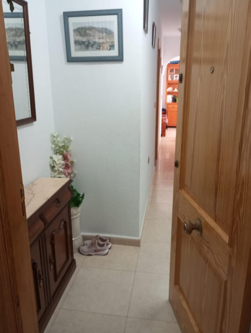 квартира продается в Torrevieja, Alicante