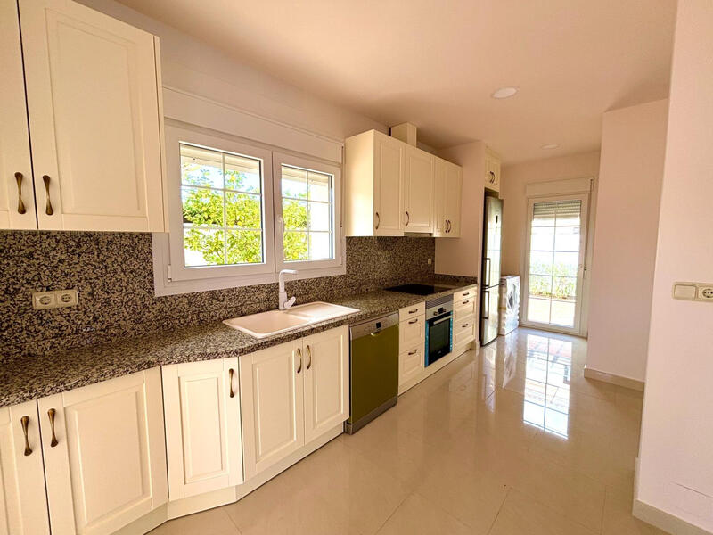 4 Cuarto Villa en venta