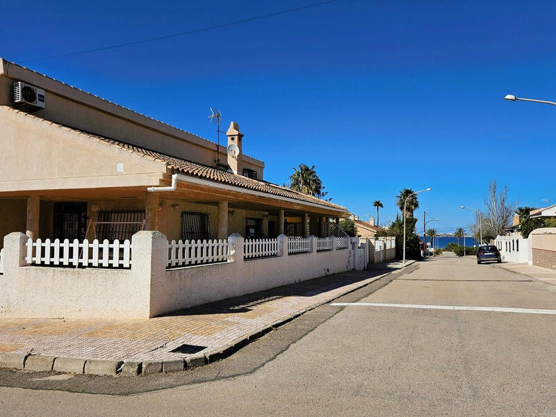 Villa for sale in Torrevieja, Alicante