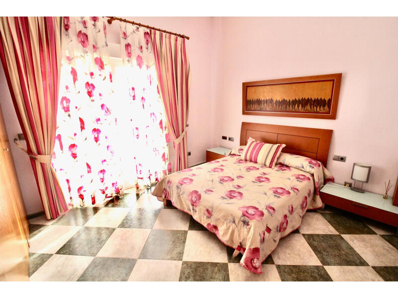 4 bedroom Villa for sale