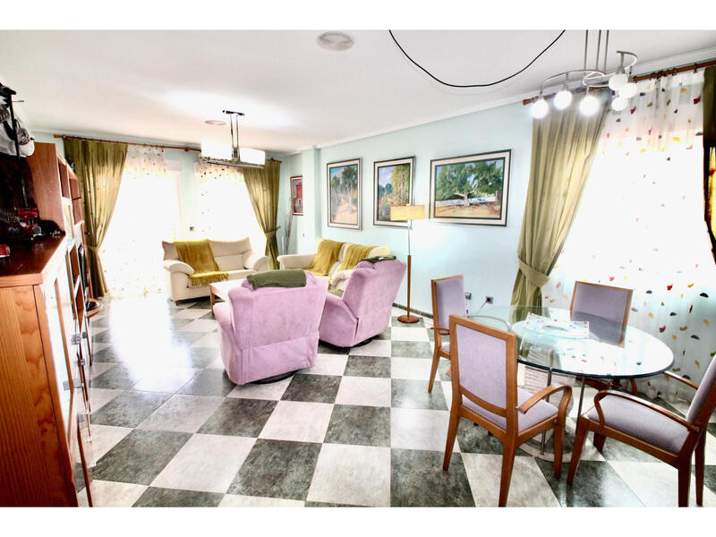 4 bedroom Villa for sale