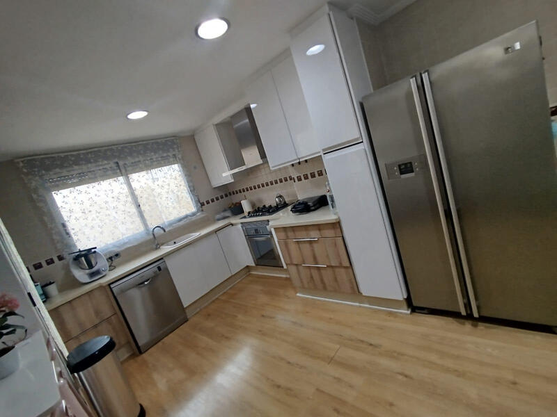 4 slaapkamer Appartement Te koop