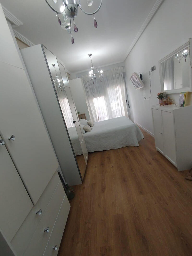 4 slaapkamer Appartement Te koop