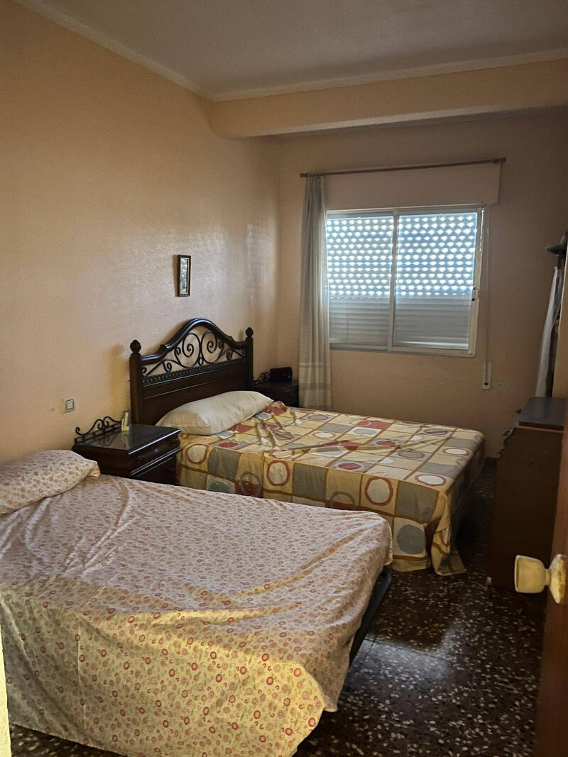 3 bedroom Apartment for sale