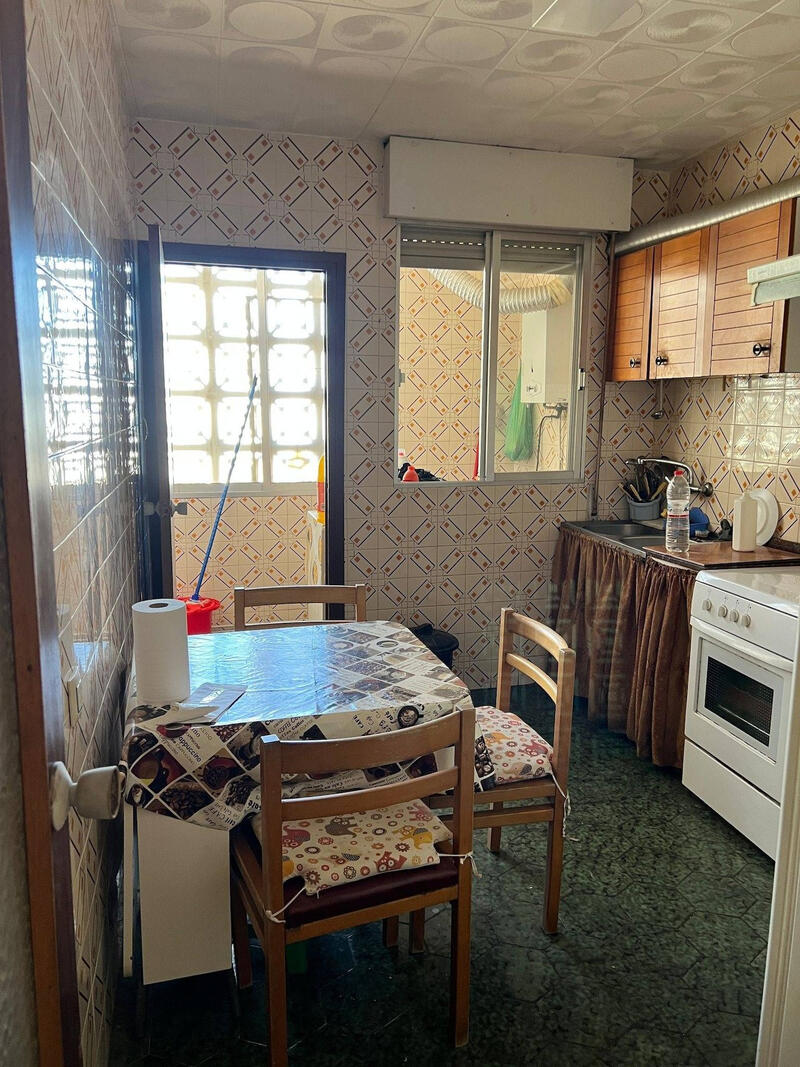 3 bedroom Apartment for sale